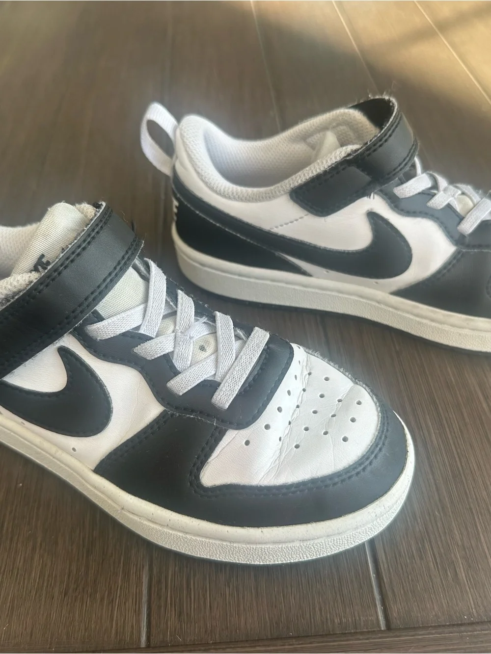 Nike All Day Play black and white sneakers